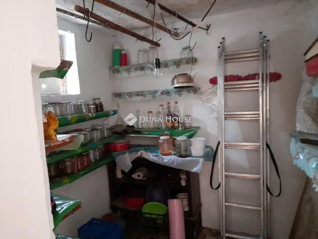 Eladó ház Csongrád, Bokrospart tanya 86 nm