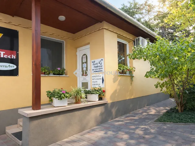 Eladó kereskedelmi és ipari ingatlan Szentes 220 nm