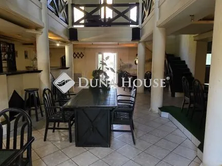 Eladó kereskedelmi és ipari ingatlan Csongrád 300 nm