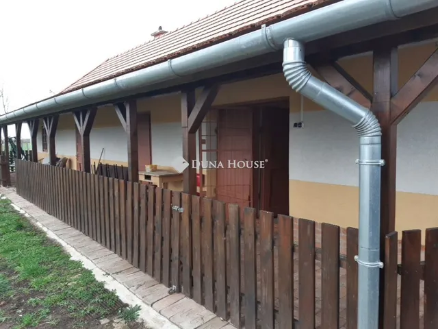 Eladó mezőgazdasági ingatlan Nagyszénás 110 nm