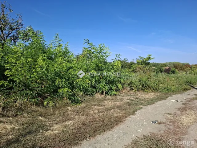 Eladó telek Szegvár 1396 nm