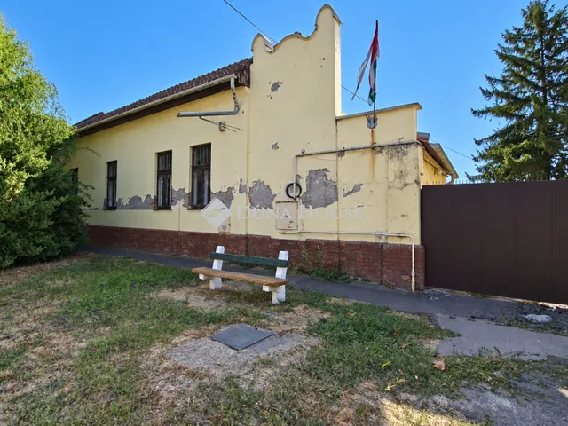 Eladó kereskedelmi és ipari ingatlan Szegvár 570 nm