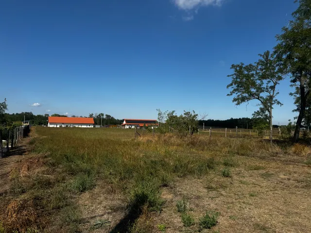 Eladó telek Kecskemét, Belsőnyír 26072 nm