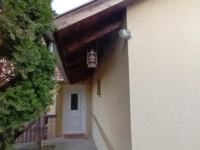 Eladó ház Szeged, Kecskés István-telep 66 nm