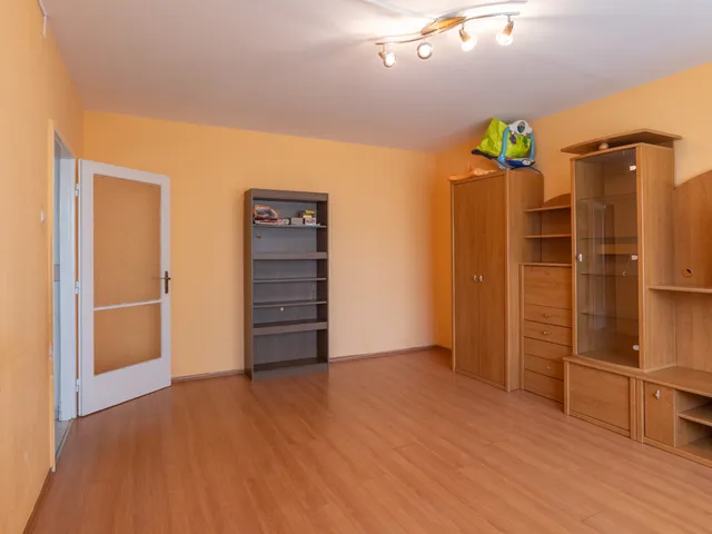 Eladó lakás Kiskunfélegyháza, Petőfi-lakótelep 50 nm