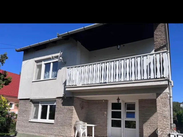 Eladó ház Csopak 200 nm