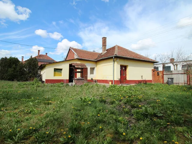 Eladó ház Sarkad 75 nm