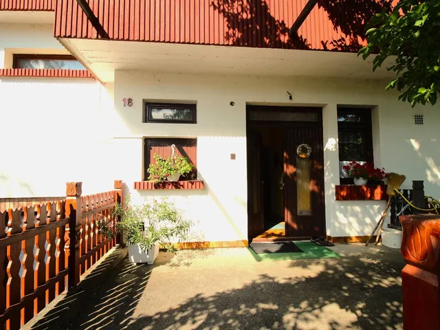 Eladó ház Sarkad 220 nm