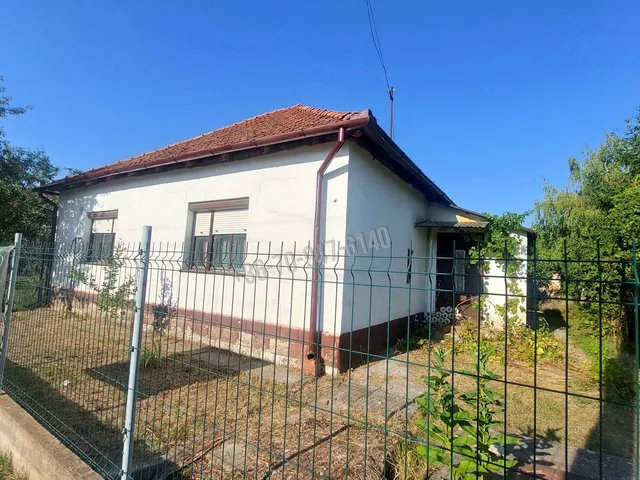 Eladó ház Sarkad 70 nm