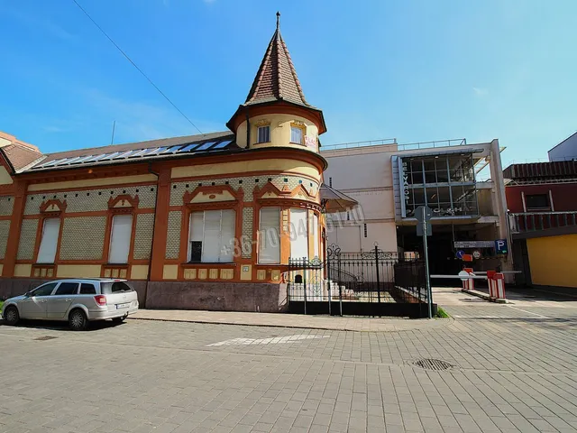 Eladó kereskedelmi és ipari ingatlan Békéscsaba 443 nm