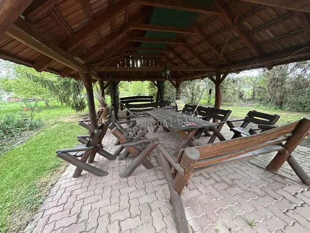 Eladó ház Sarkad 300 nm