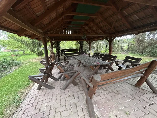 Eladó ház Sarkad, Cukorgyár 300 nm