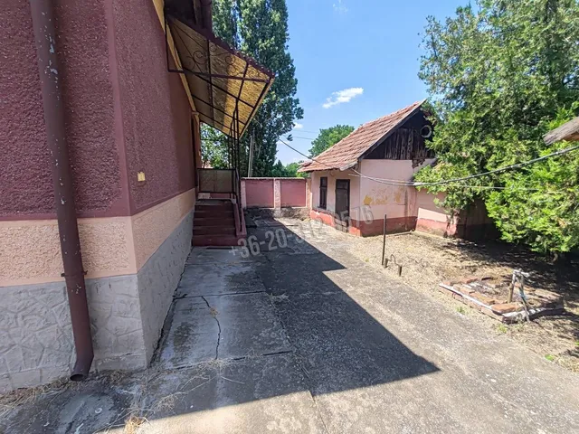 Eladó ház Csanádapáca 120 nm