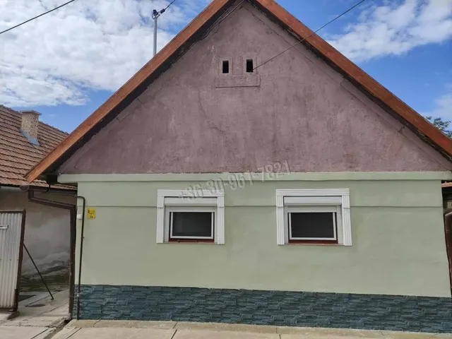 Eladó ház Elek, Sallai utca 75 nm