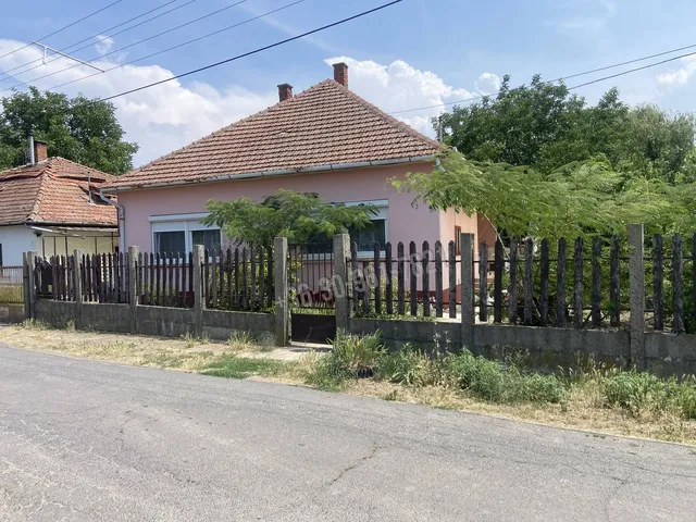 Eladó ház Doboz 102 nm