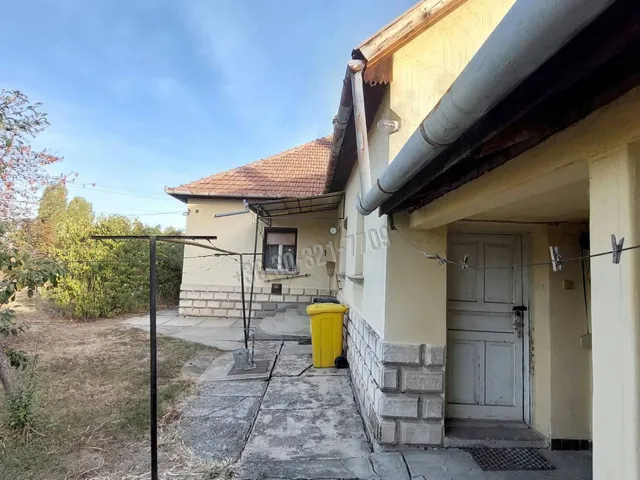 Eladó ház Sarkad, Vásártér utca 100 nm