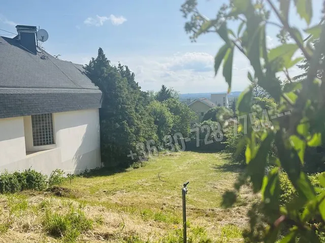 Eladó telek Csömör 1 nm