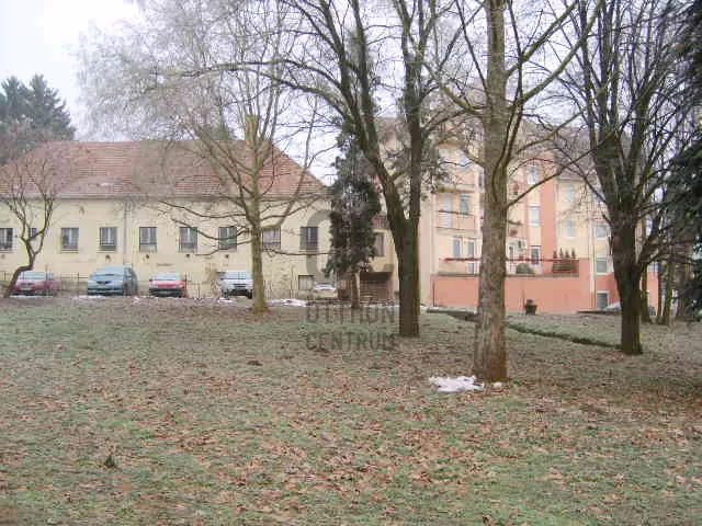 Eladó kereskedelmi és ipari ingatlan Zalaegerszeg, Andráshida 384 nm