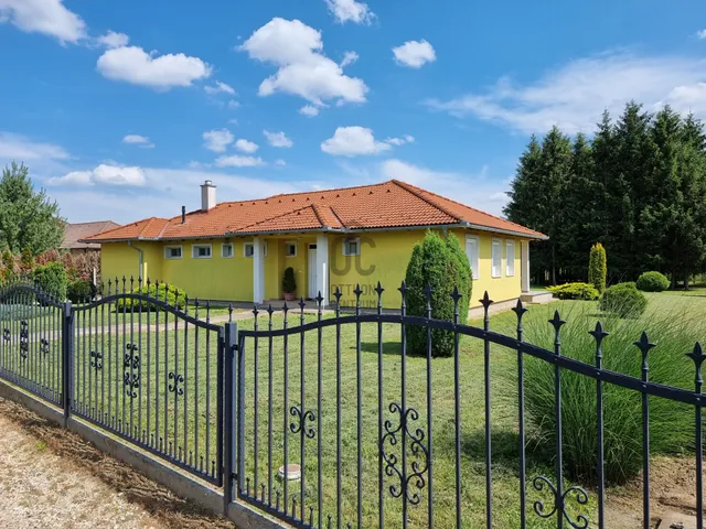 Eladó ház Egervár 114 nm