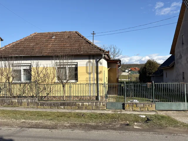 Eladó ház Bak 104 nm