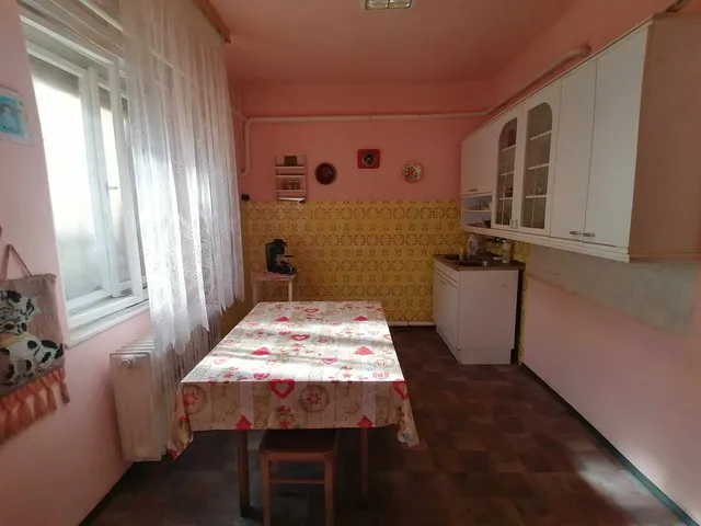 Eladó ház Lakitelek 90 nm