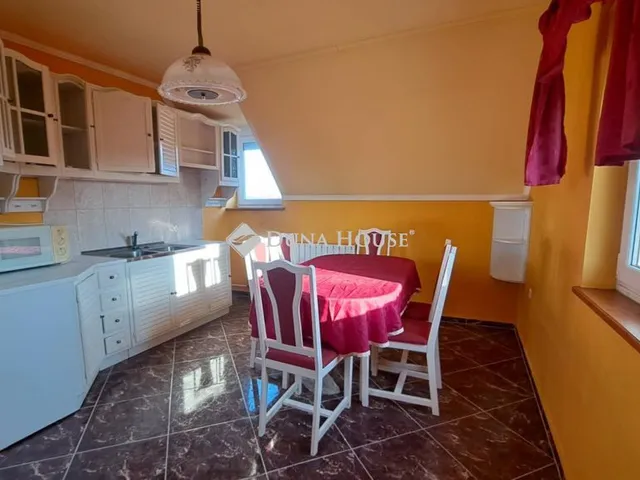 Eladó ház Lakitelek 240 nm