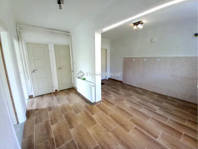 Eladó ház Öcsöd 50 nm