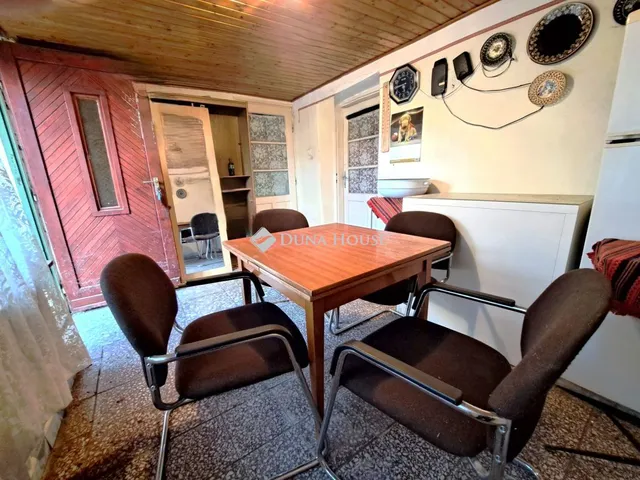 Eladó mezőgazdasági ingatlan Lakitelek 80 nm