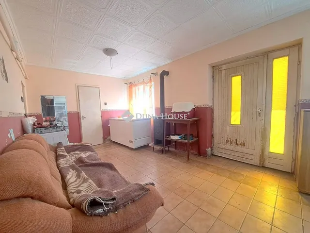 Eladó ház Tiszakécske 130 nm