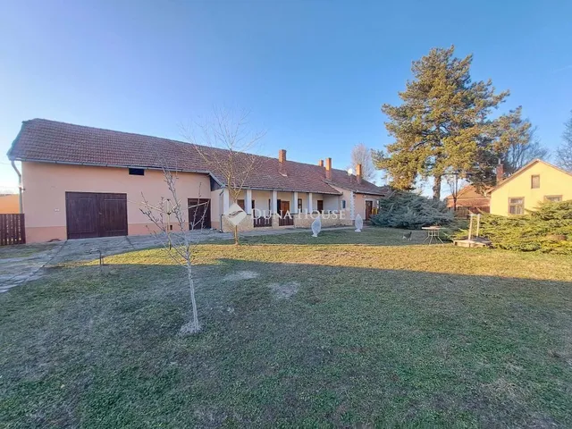 Eladó ház Tiszakécske 116 nm