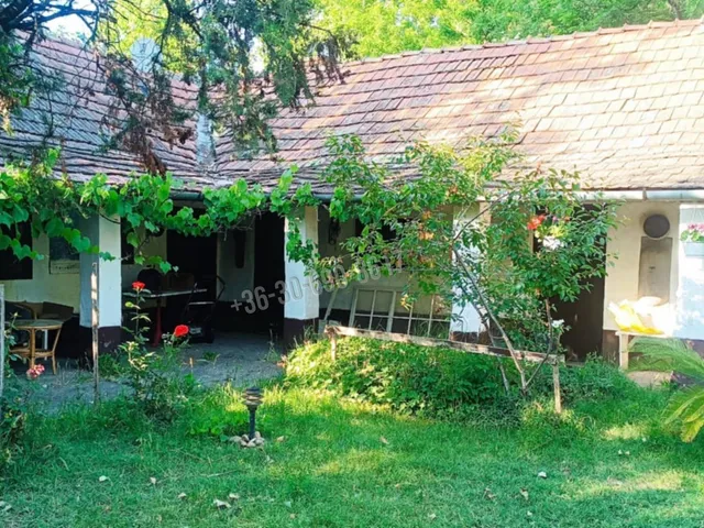Eladó mezőgazdasági ingatlan Kunszentmiklós, Kunbábony 180 nm