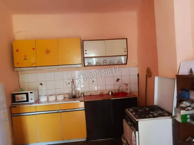 Eladó ház Kunpeszér 40 nm