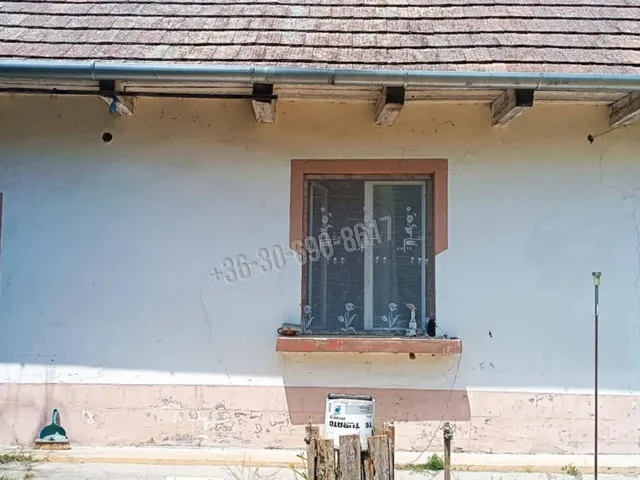 Eladó ház Kunpeszér 40 nm