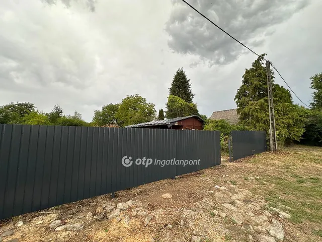 Eladó telek Tiszadada 800 nm