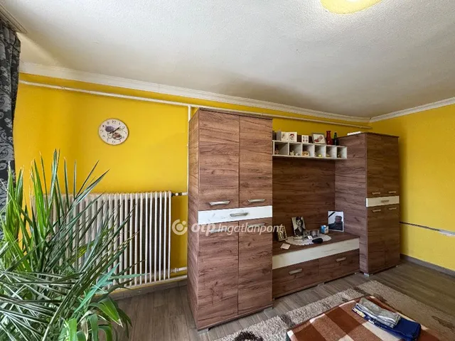 Eladó ház Beszterec, Fő utca 95 nm