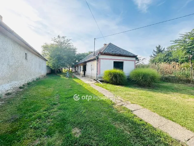 Eladó ház Buj 70 nm