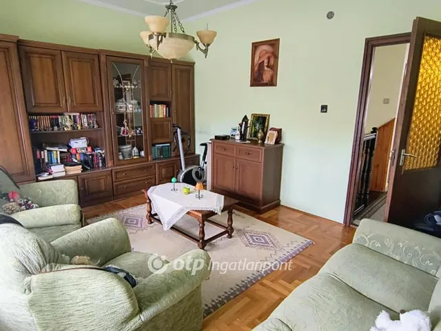 Eladó ház Pátroha 140 nm