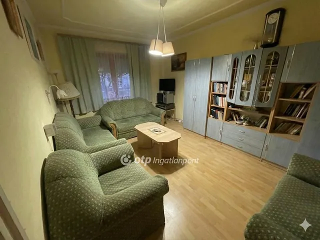 Eladó lakás Nyíregyháza, Érkert 35 nm