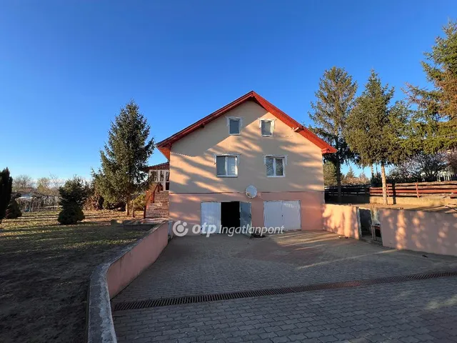 Eladó ház Nyíregyháza 260 nm