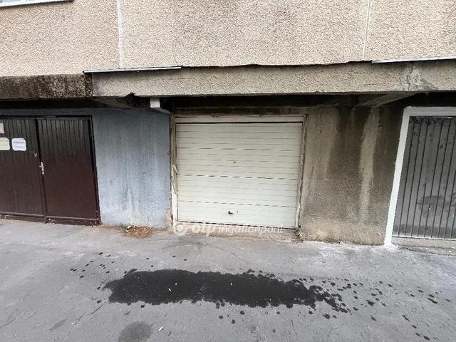 Eladó garázs Nyíregyháza 17 nm