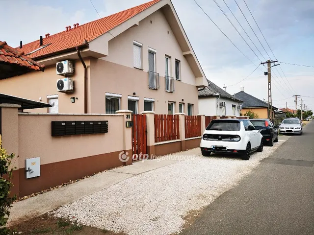Eladó lakás Téglás 63 nm