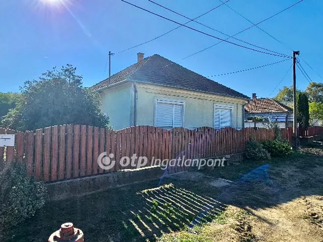 Eladó ház Gávavencsellő 82 nm