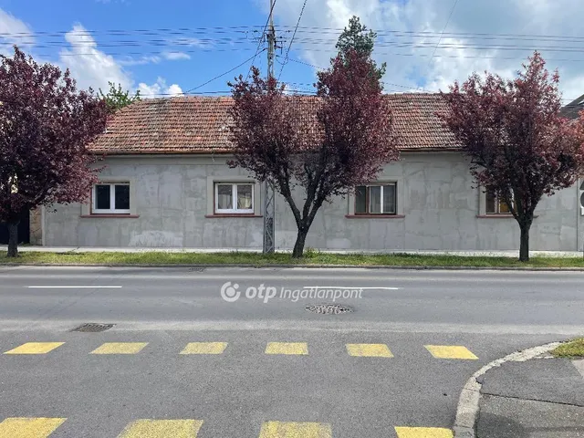 Eladó ház Cegléd 79 nm