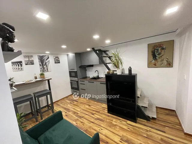 Eladó lakás Budapest VII. kerület 10 nm