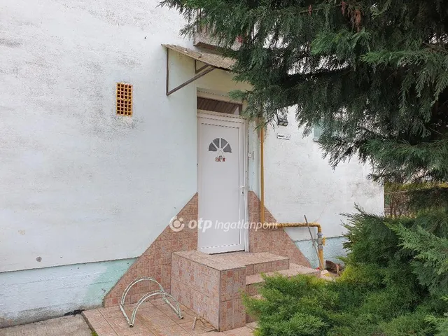 Eladó lakás Mezőhegyes 75 nm