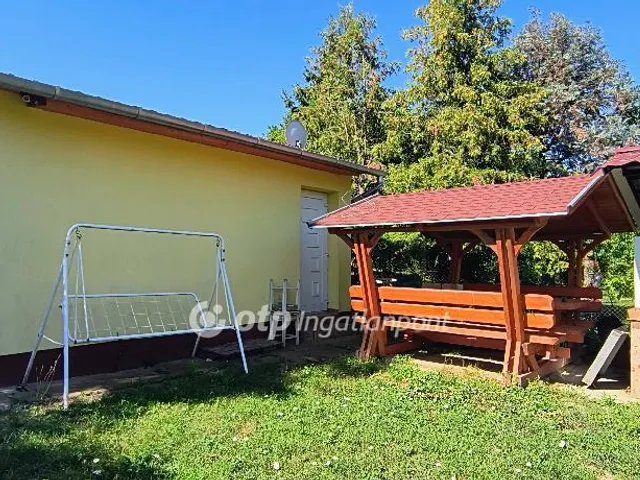 Eladó üdülő és hétvégi ház Szolnok 30 nm