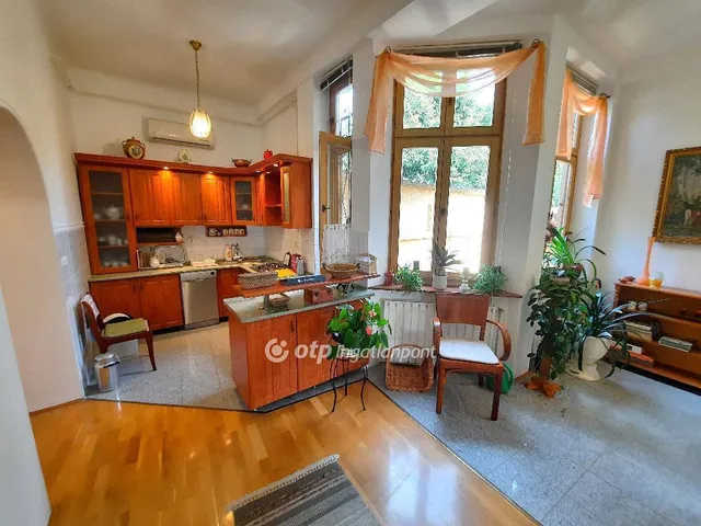 Eladó lakás Kiskunfélegyháza 93 nm