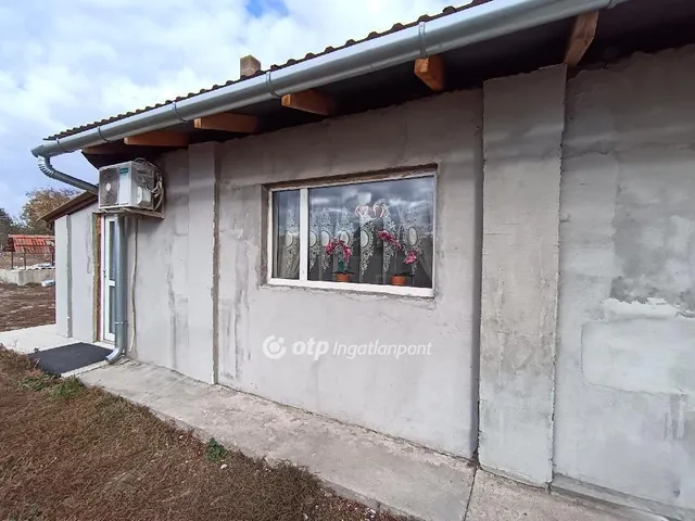 Eladó ház Szentes, Nagyhegy 75 nm