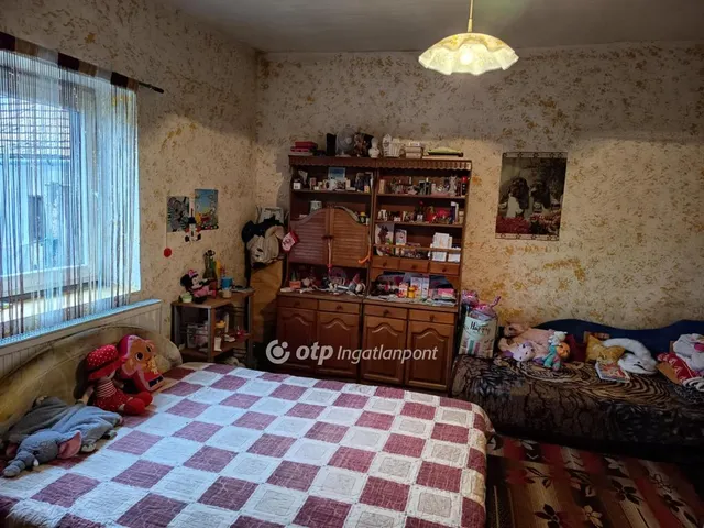 Eladó ház Tiszaföldvár 74 nm