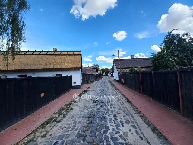 Eladó telek Csongrád 888 nm